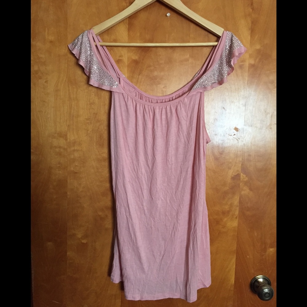 Pink top - Picture 3 of 9